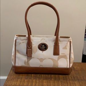 Like new AUTHENTIC Coach Purse